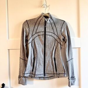 Lululemon Define Jacket - Size 4